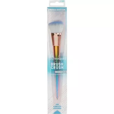 REAL TECHNIQUES 1906 Brush Crush 001 Foundation For Flawless Coverage