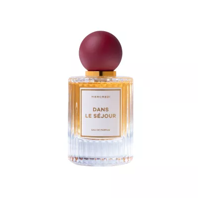 MERCREDI Eau De Parfum Dans Le Sejour